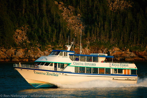 Tour boat