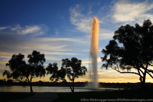 The fountain at sunset