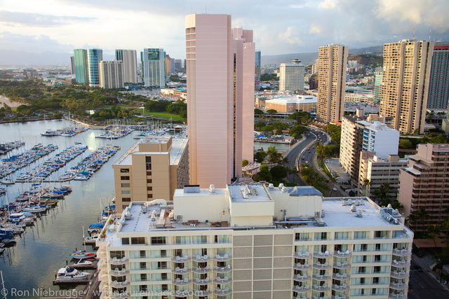 Waikiki Beach, Honolulu, Hawaii