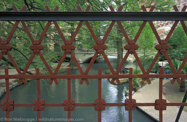 Americas, Iron Bridge, North America, North American, Riverwalk, Ron Niebrugge, San Antonio, Tex, United States of America, bridge...