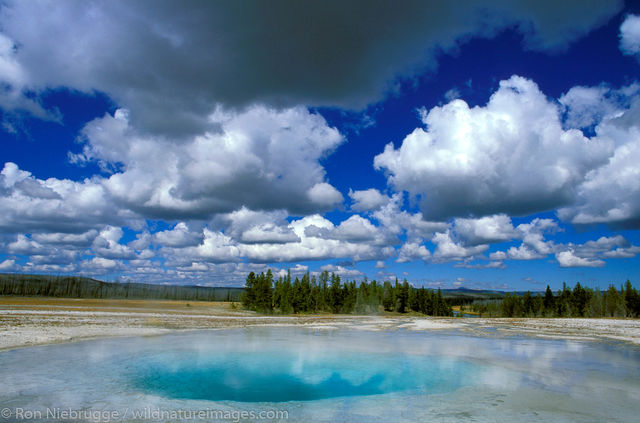 Morning Glory Pool