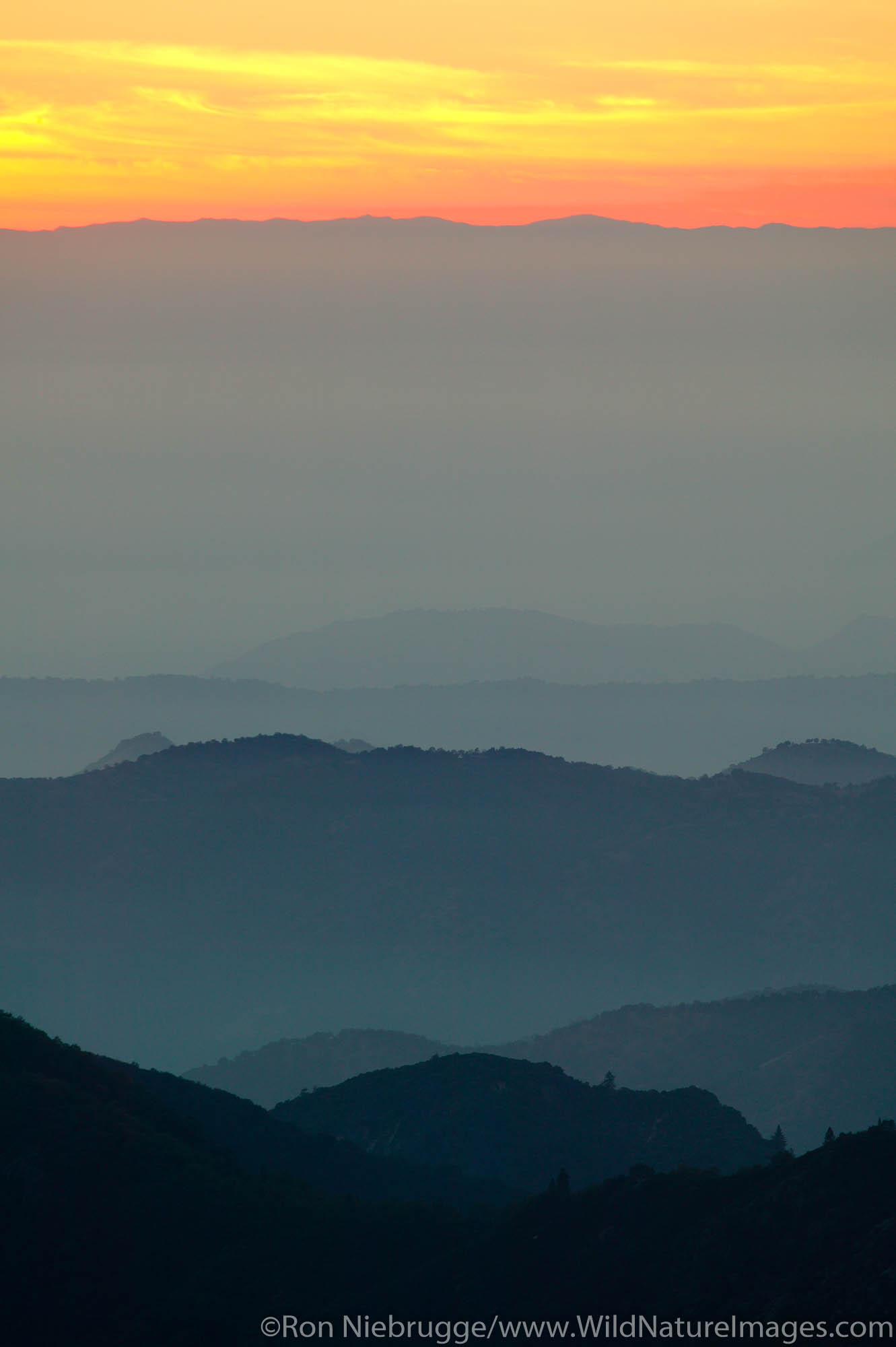 Looking towards the Central Valley from Moro Rock, Sequoia National Park, California.