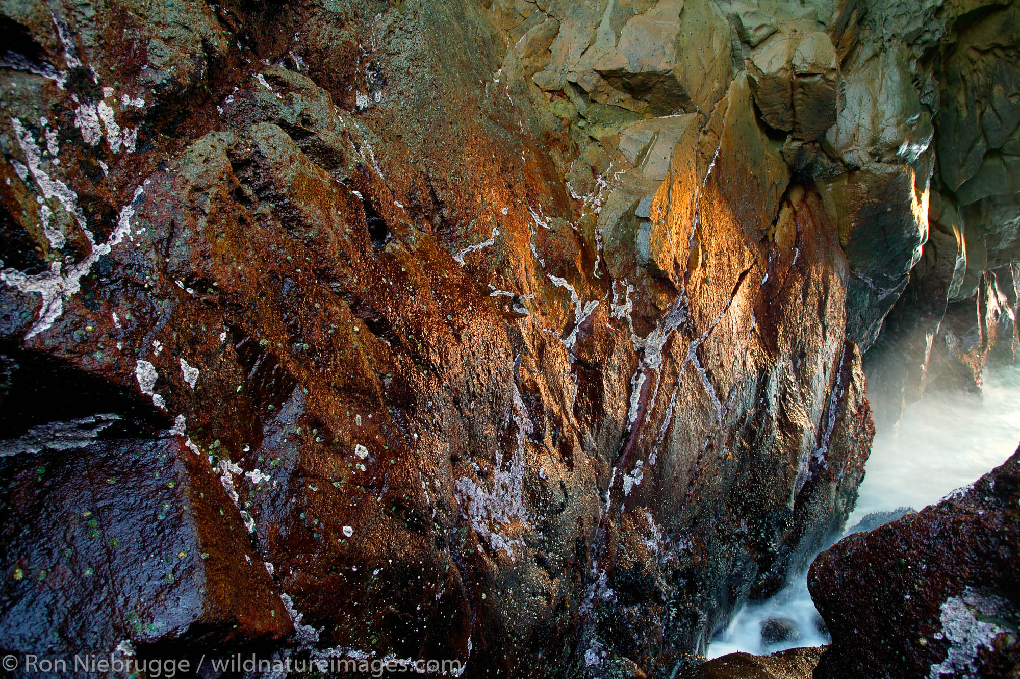 Pfeiffer Beach, Pfeiffer Big Sur State Park, Big Sur coast, California.