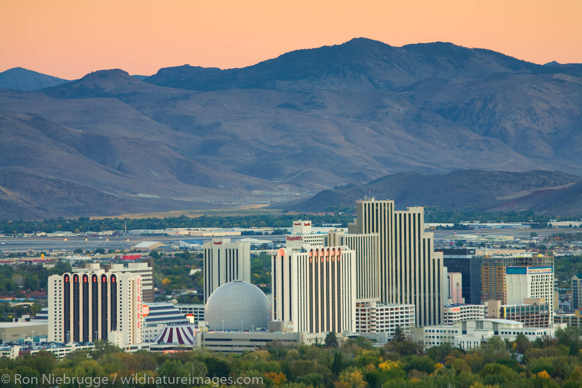 Reno Nevada Skyline | Photos by Ron Niebrugge