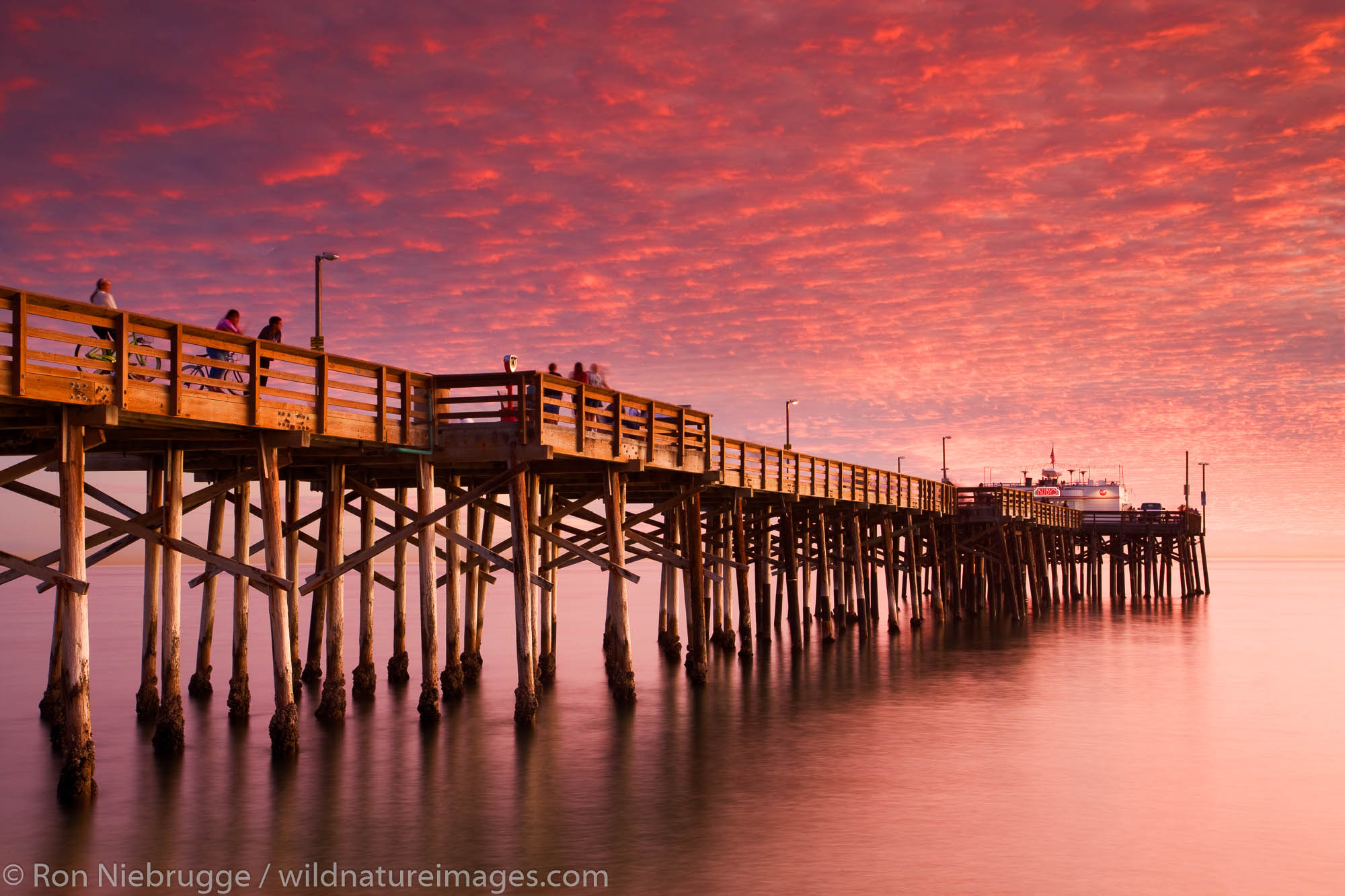 Sunset at the Balboa Pier, Newport Beach, Orange County, California.