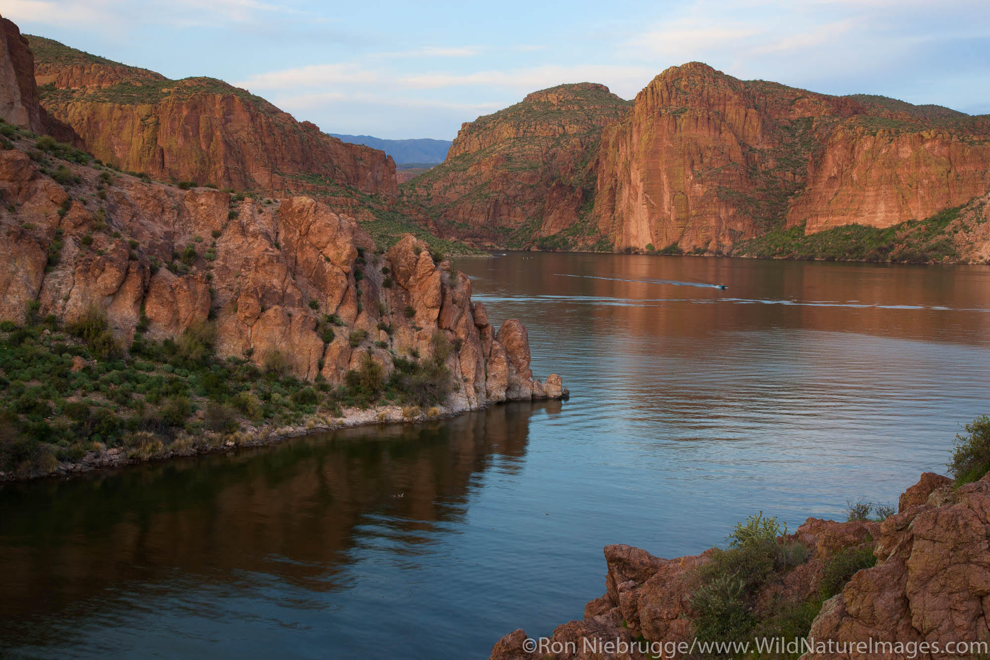 Canyon Lake and the Superstition Mountains along the Apache Trail, Tonto National Forest, East of Phoenix, Arizona.