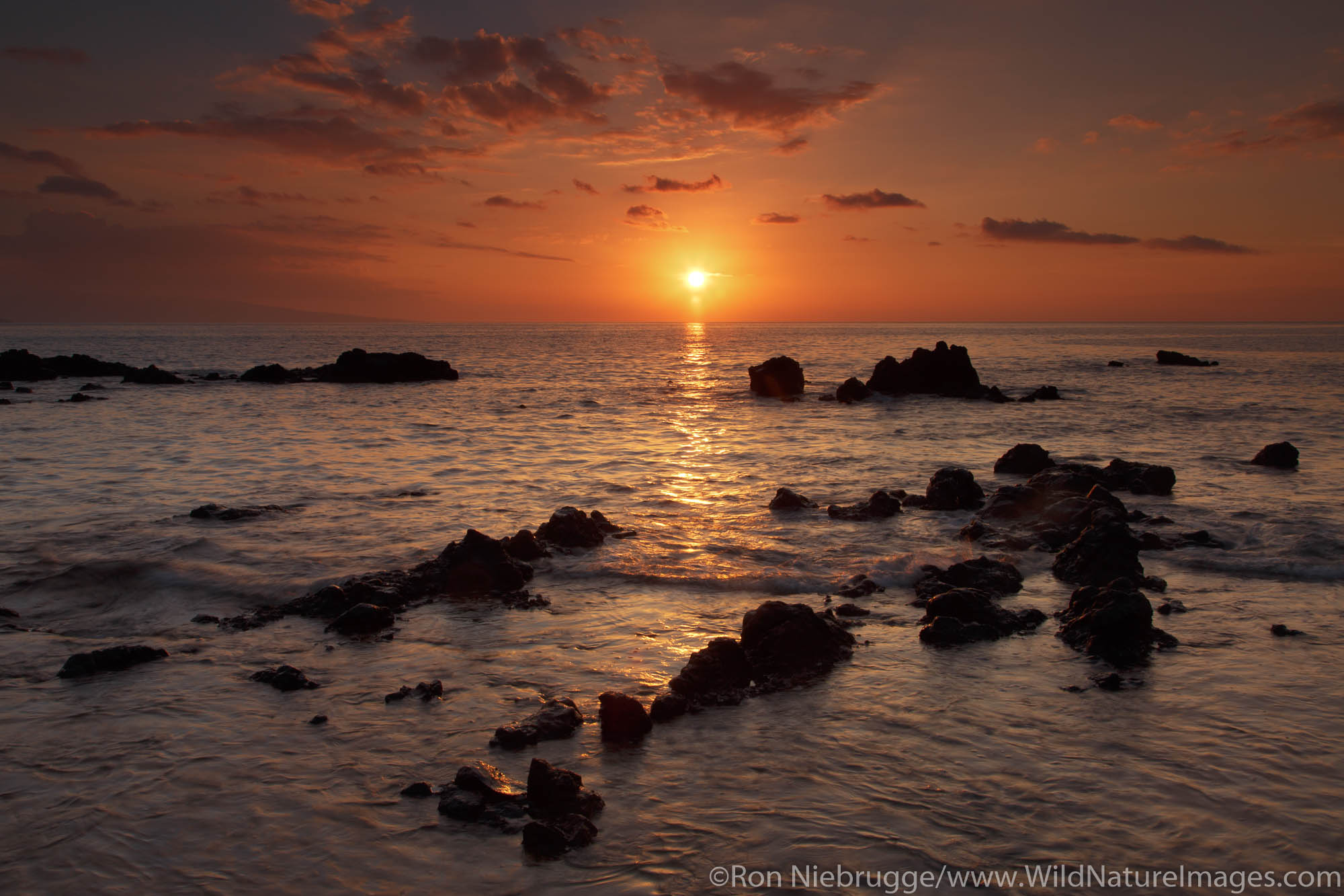 Sunset, Ulua Beach, Maui, Hawaii.