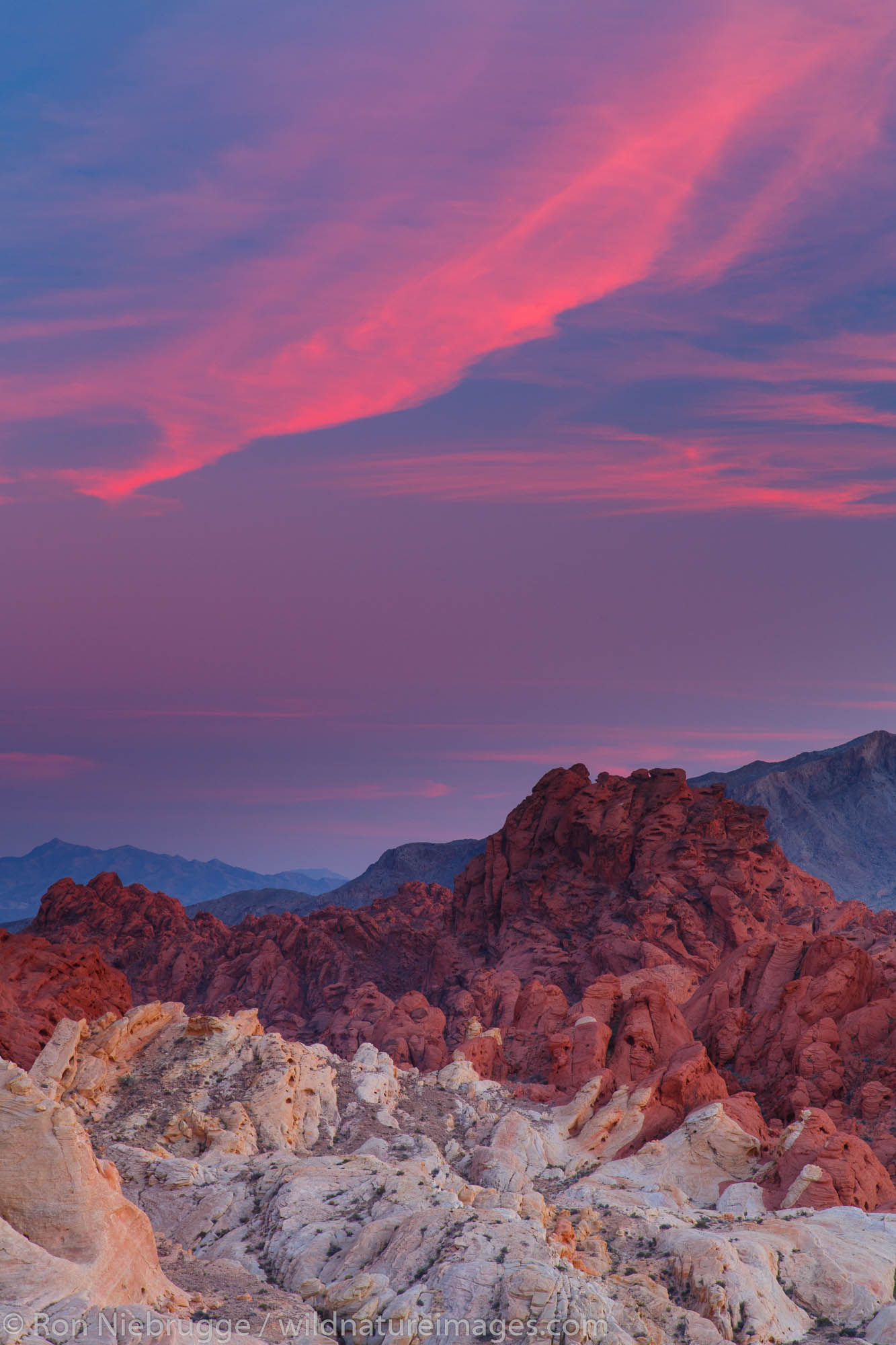 Silica Dome, Valley of Fire State Park, near Las Vegas, Nevada.