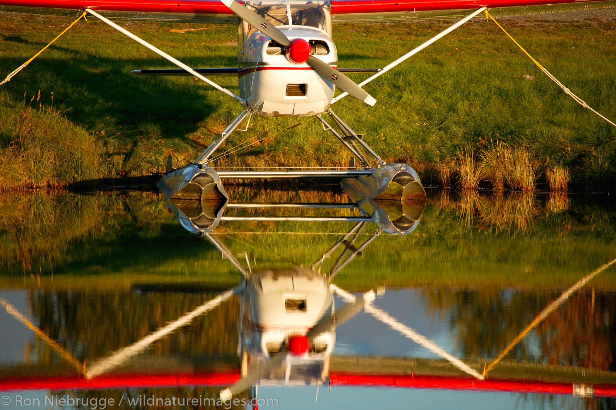 Airplane Float plane on Lake Hood, Anchoarge, Alaska.