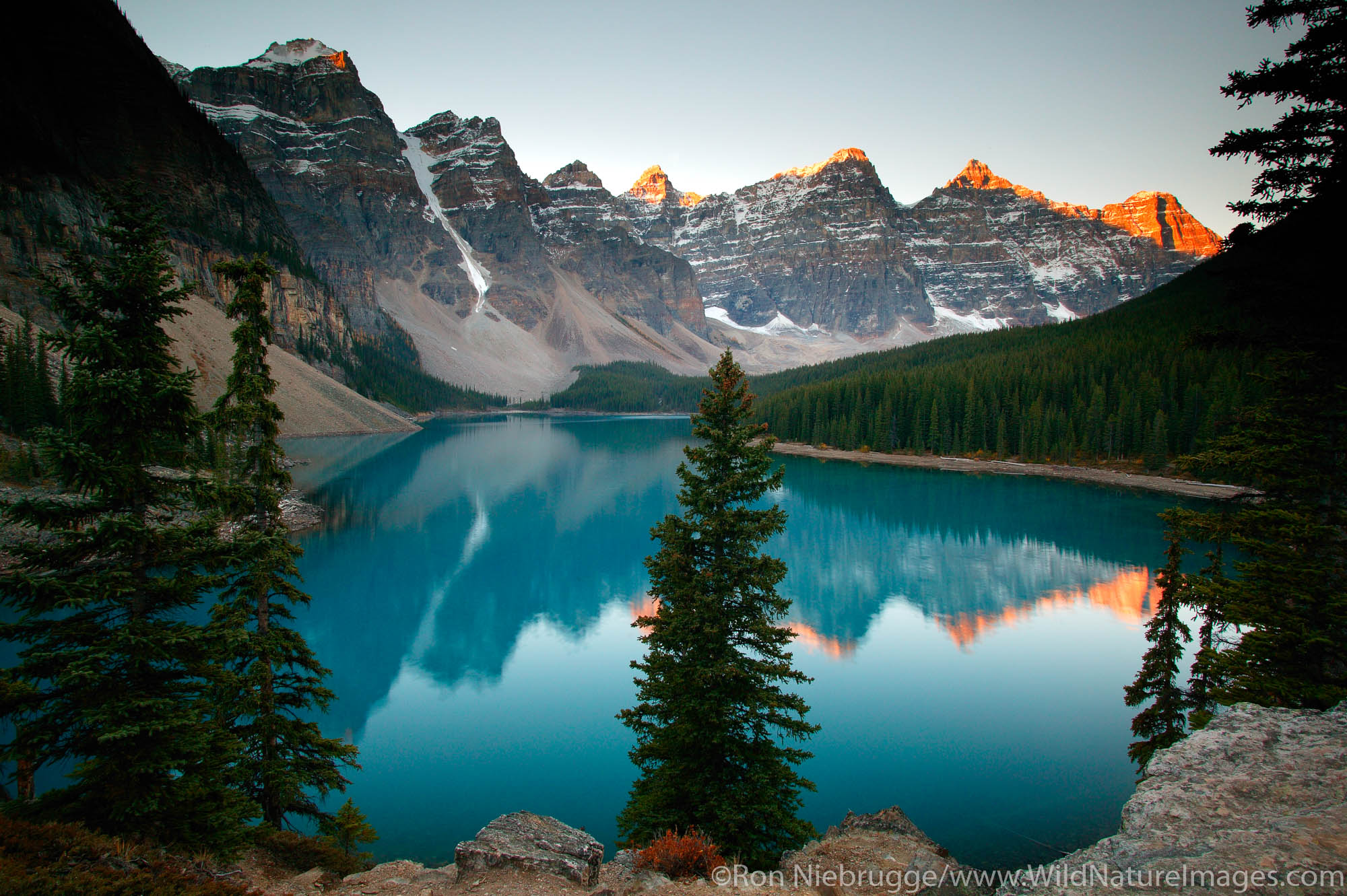 Moraine Lake and the Valley of the Ten Peaks, Banff National Park, Alberta, Canada.