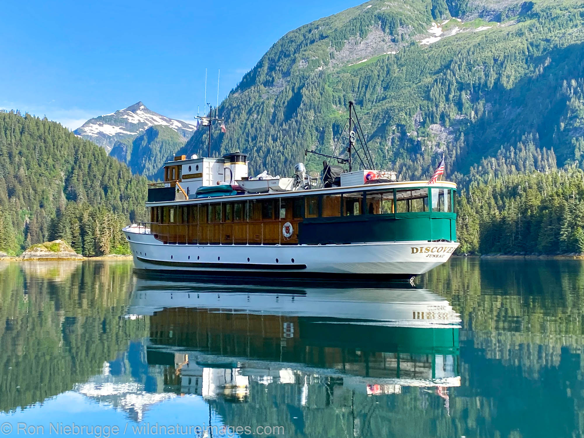 Another beautiful morning with my iPhone.  This is my favorite bay, and to think this year we even had bears to go with the great...