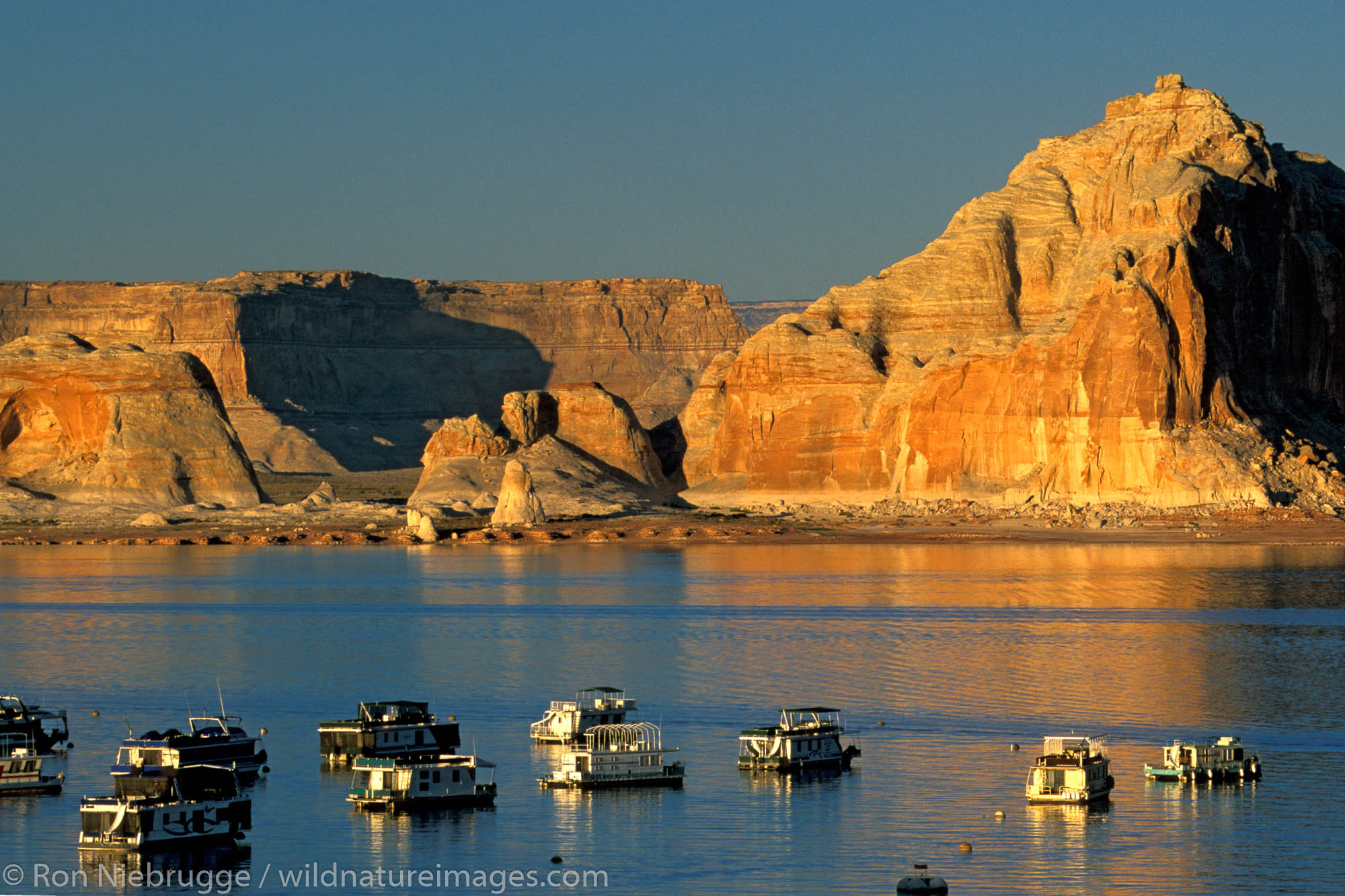 Houseboats Houseboats Wahweap Marina. Lake Powell, Glen Canyon National Recreation Area. Arizona, Utah.